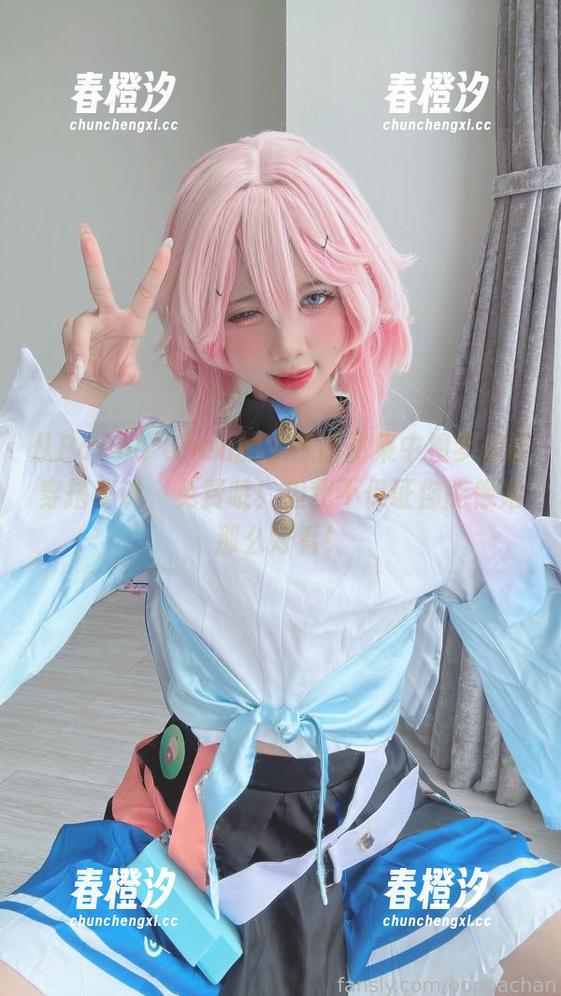 Poppa Chan 从Poppa Chan的牛仔裤图集中搜罗你的穿搭秘诀,免费哦!但我不保证你能像她那么好看!
